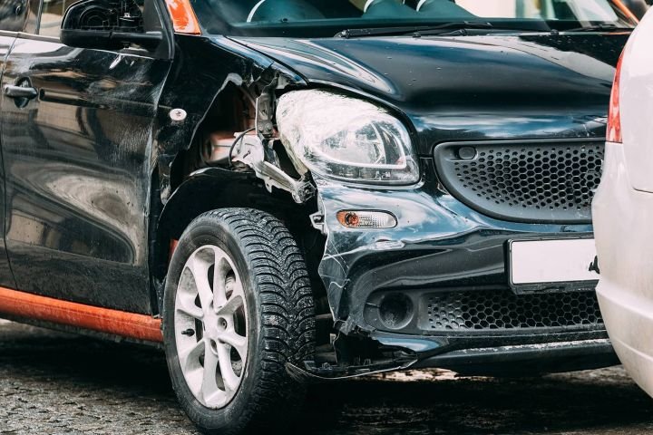 Factors Influencing Your Decision to Hire a Car Accident Attorney